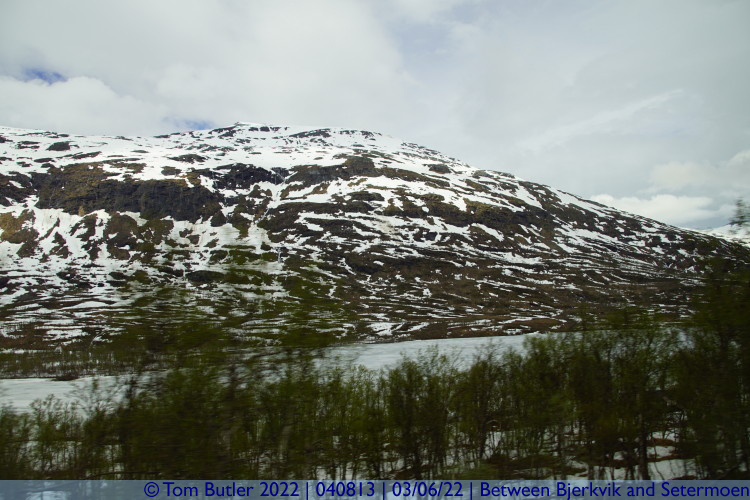 Photo ID: 040813, Peak and frozen lake, Between Bjerkvik and Setermoen, Norway