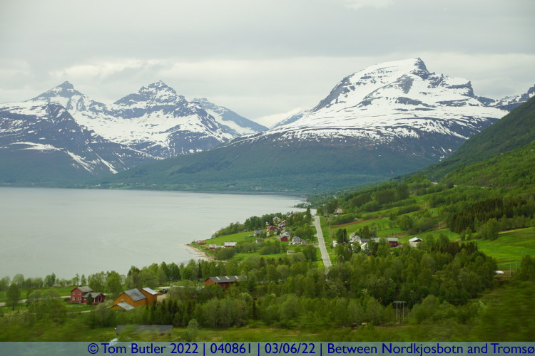 Photo ID: 040861, Small village by the Fjord, Between Nordkjosbotn and Troms, Norway