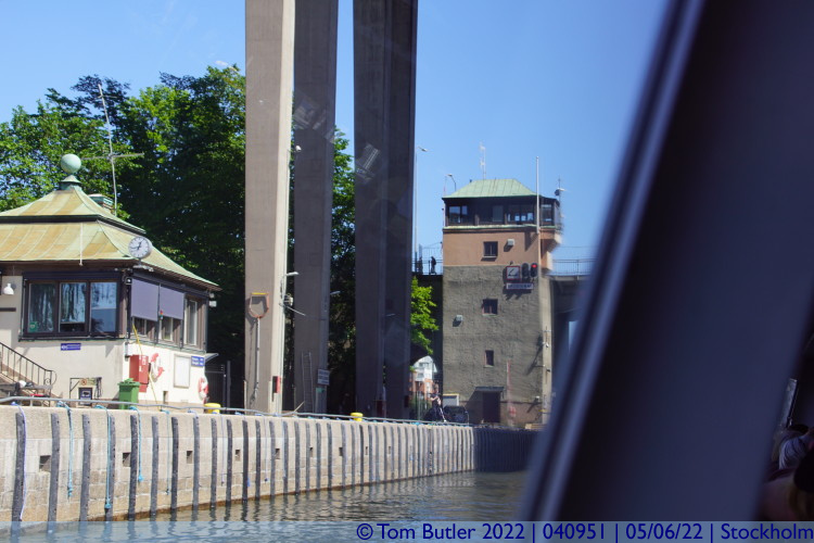 Photo ID: 040951, Inside the lock, Stockholm, Sweden