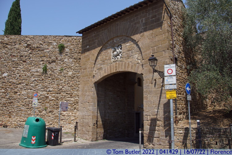 Photo ID: 041429, Porta San Giorgio, Florence, Italy