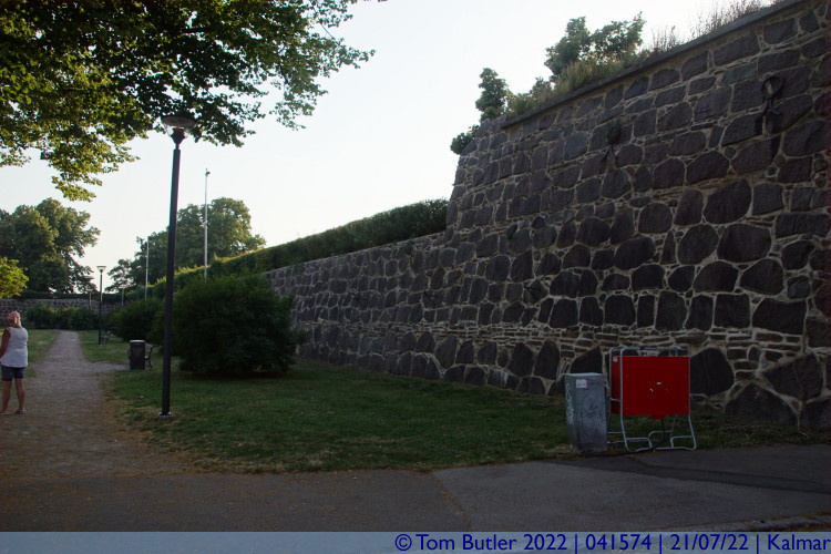 Photo ID: 041574, View along the walls, Kalmar, Sweden