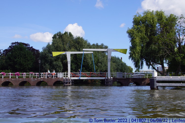 Photo ID: 041807, Zijlpoortsbrug, Leiden, Netherlands