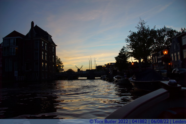 Photo ID: 041882, On the Canals at dusk, Leiden, Netherlands