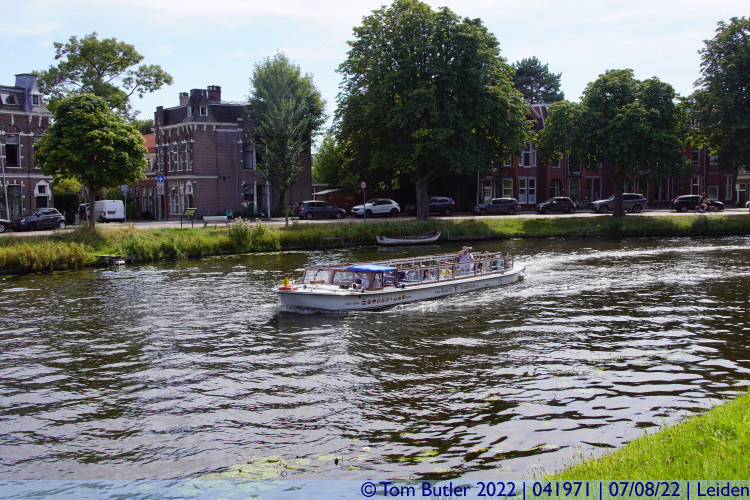 Photo ID: 041971, Canal cruise, Leiden, Netherlands