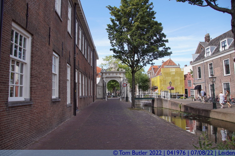 Photo ID: 041976, Canal junction, Leiden, Netherlands
