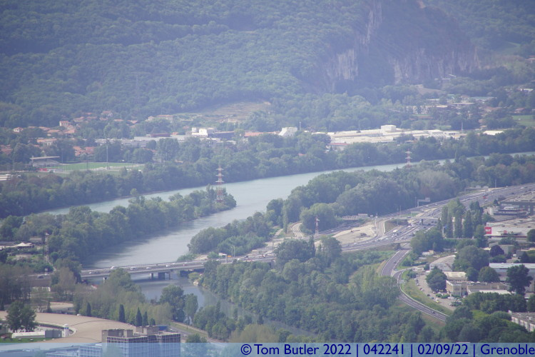 Photo ID: 042241, Confluence of the Drac and Isre Rivers, Grenoble, France