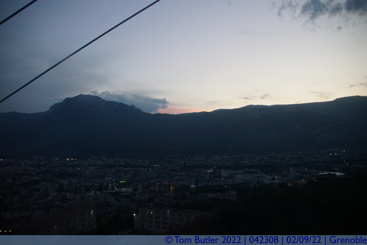Photo ID: 042308, Night settles behind the Vercors, Grenoble, France