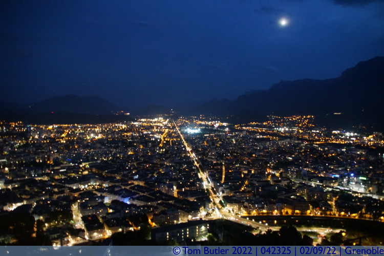 Photo ID: 042325, Grenoble at night, Grenoble, France