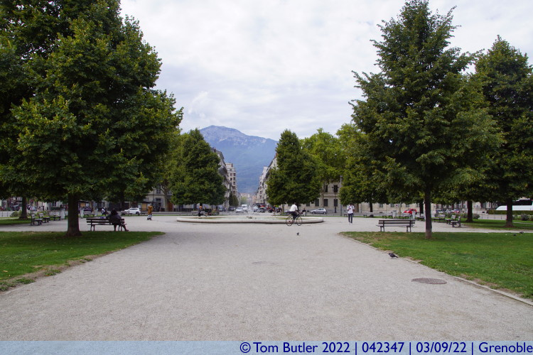 Photo ID: 042347, Centre of the Place de Verdun, Grenoble, France