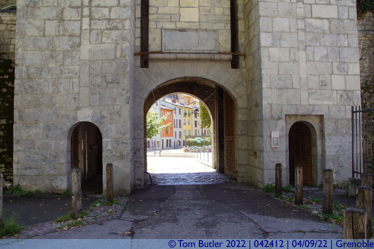 Photo ID: 042412, Entrance through the gate, Grenoble, France