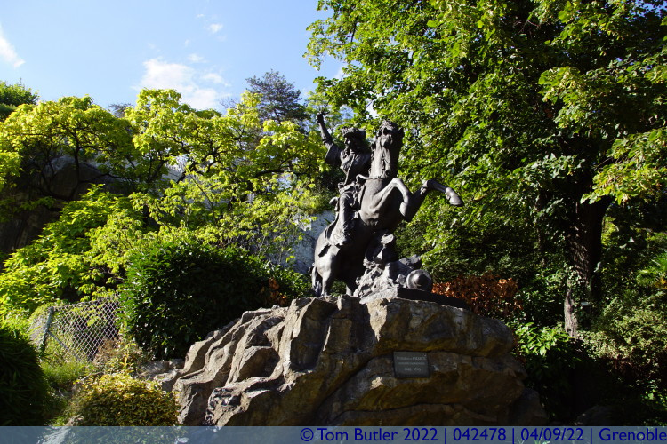 Photo ID: 042478, Statue at the entrance to the gardens, Grenoble, France