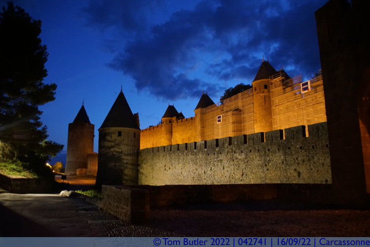 Photo ID: 042741, Two walls, Carcassonne, France