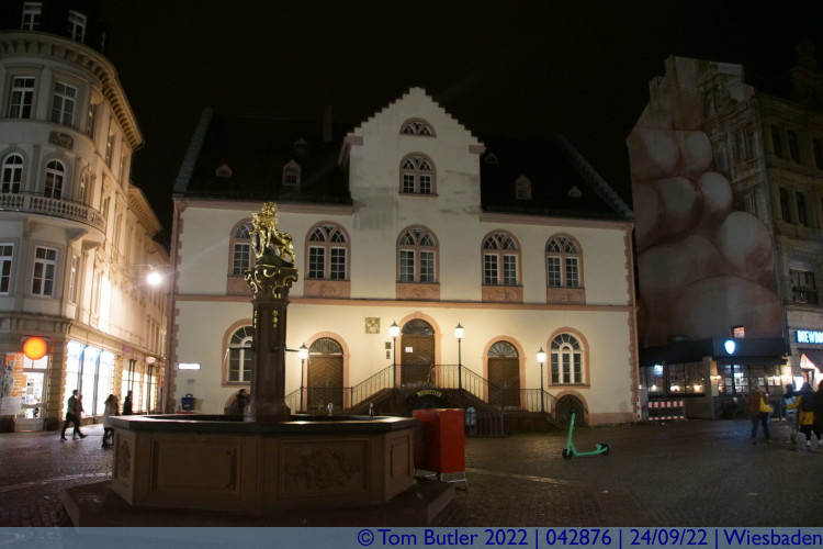 Photo ID: 042876, Altes Rathaus and Marktbrunnen, Wiesbaden, Germany