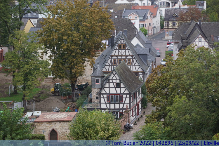 Photo ID: 042896, Old wooden houses, Eltville, Germany