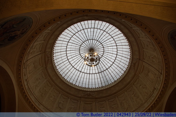 Photo ID: 042943, Under the dome, Wiesbaden, Germany