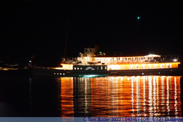 Photo ID: 042955, A paddle steamer heads towards Montreux, Lausanne, Switzerland