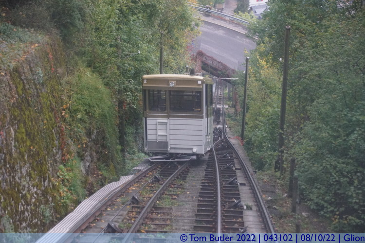 Photo ID: 043102, Passing the descending train, Glion, Switzerland