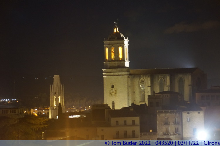 Photo ID: 043520, Cathedral at night, Girona, Spain