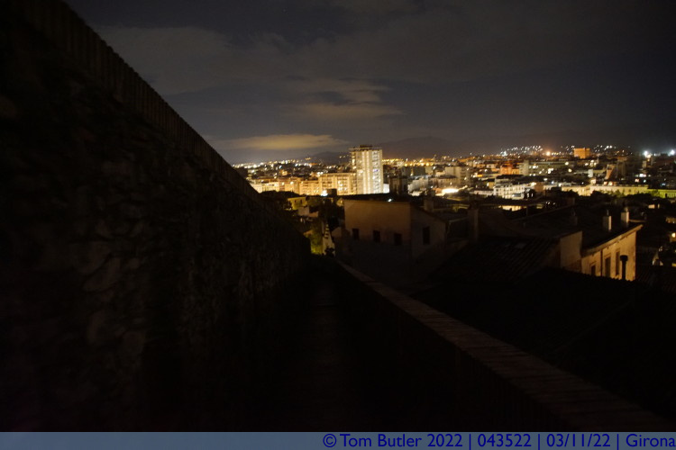 Photo ID: 043522, On the walls at night, Girona, Spain