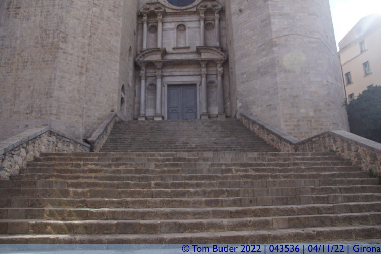 Photo ID: 043536, Stairs up to the Basilica, Girona, Spain