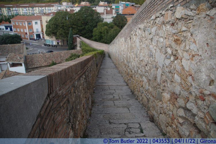 Photo ID: 043553, Final section of the walls, Girona, Spain