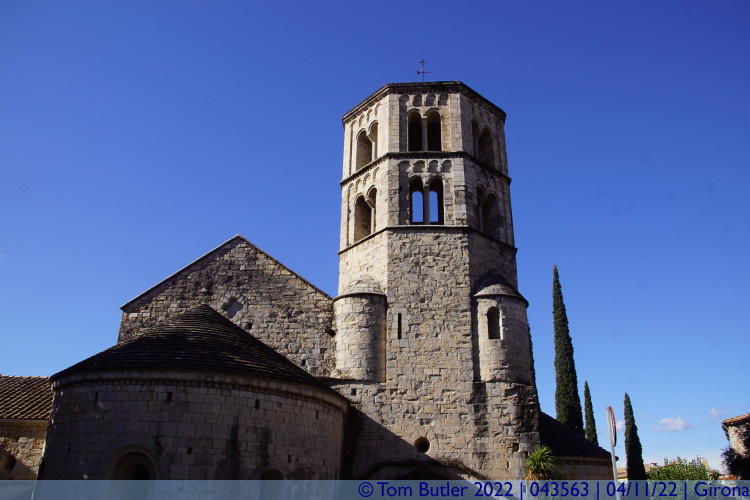 Photo ID: 043563, Behind the Monastery, Girona, Spain