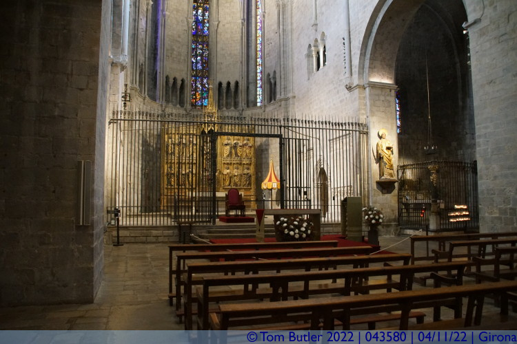 Photo ID: 043580, Main altar, Girona, Spain