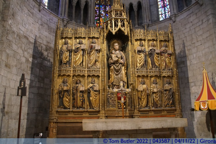 Photo ID: 043587, Main altar, Girona, Spain