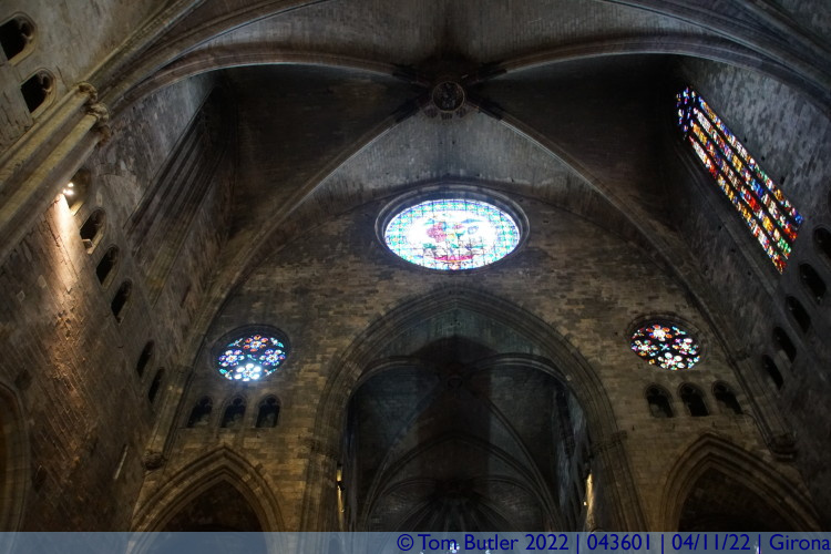 Photo ID: 043601, Under the rose windows, Girona, Spain