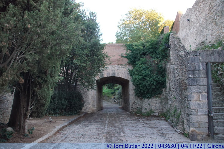 Photo ID: 043630, Portal de Sant Cristfol, Girona, Spain