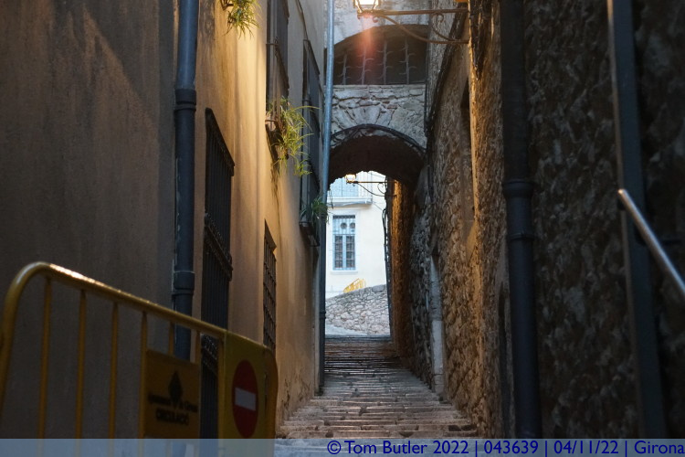 Photo ID: 043639, Stairs up through the old town, Girona, Spain