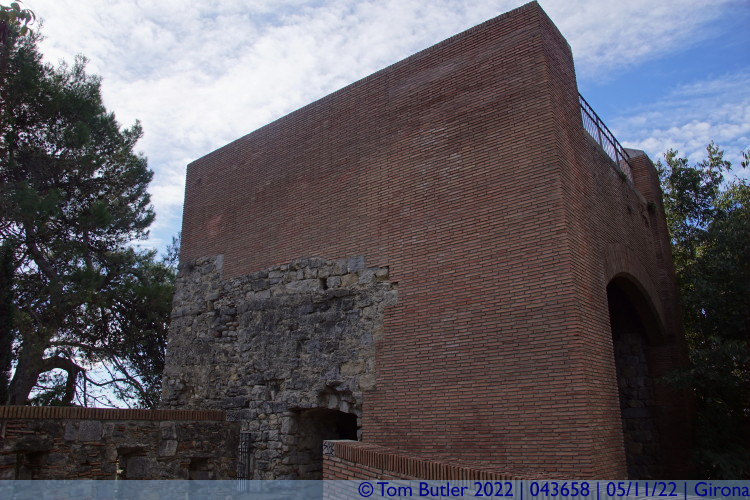 Photo ID: 043658, Original and rebuilt tower, Girona, Spain