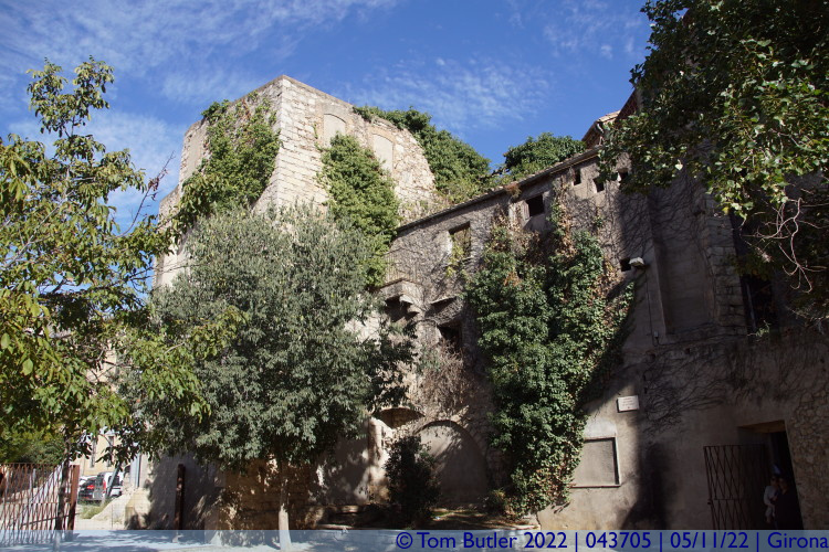 Photo ID: 043705, Old ruins, Girona, Spain