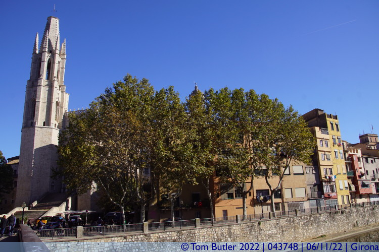 Photo ID: 043748, Tower of the Basilica, Girona, Spain