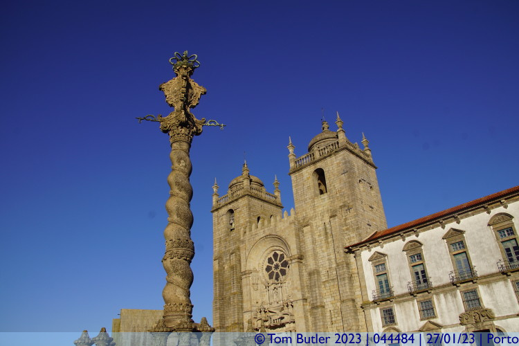 Photo ID: 044484, S and Pelourinho do Porto, Porto, Portugal