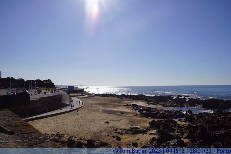 Photo ID: 044512, Beach below the fortress, Porto, Portugal