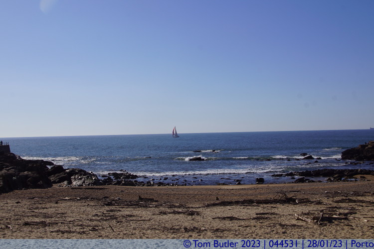 Photo ID: 044531, Sail boat from the beach, Porto, Portugal