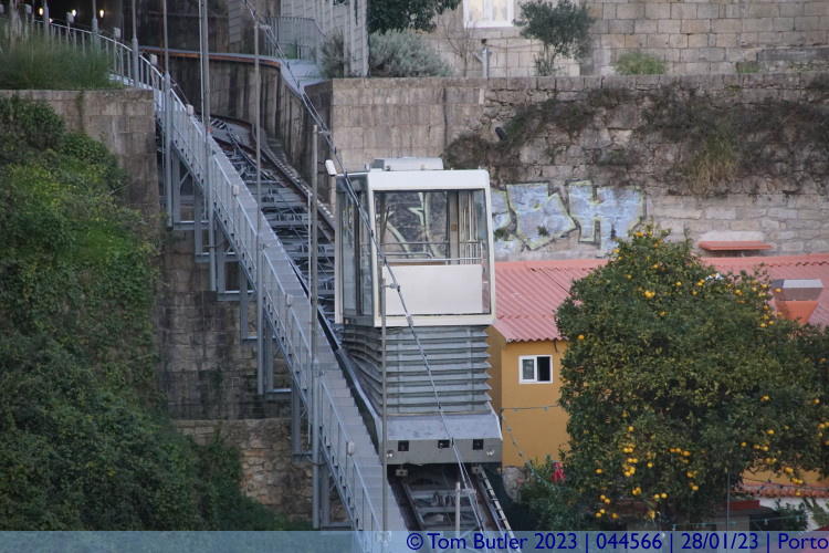 Photo ID: 044566, Empty funicular car, Porto, Portugal