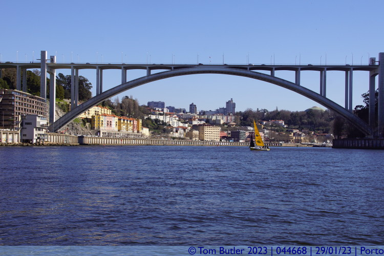 Photo ID: 044668, Ponte da Arrbida, Porto, Portugal