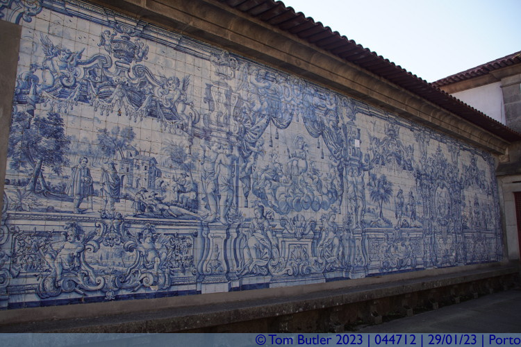Photo ID: 044712, Cloister tiling, Porto, Portugal