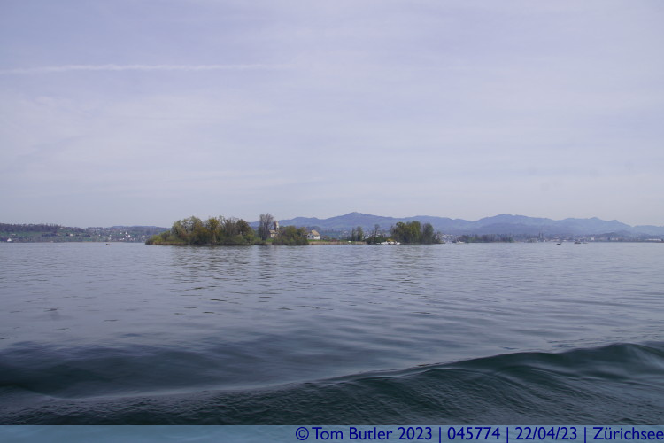 Photo ID: 045774, Sailing towards Ufenau, Zrichsee, Switzerland