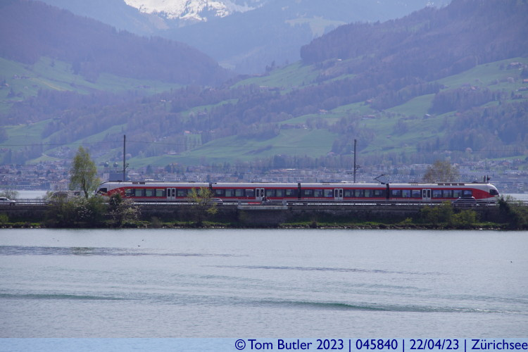 Photo ID: 045840, Train crossing the Seedamm causeway, Zrichsee, Switzerland