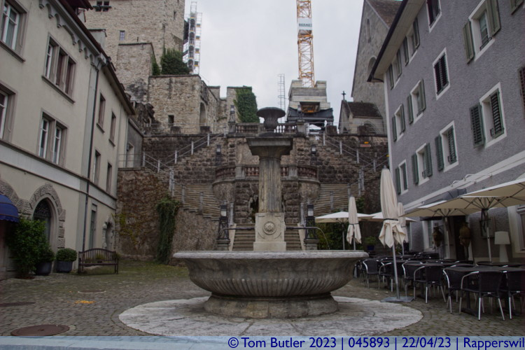 Photo ID: 045893, Drinking fountain, Rapperswil, Switzerland