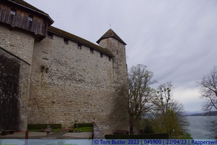 Photo ID: 045900, Walls of the castle, Rapperswil, Switzerland