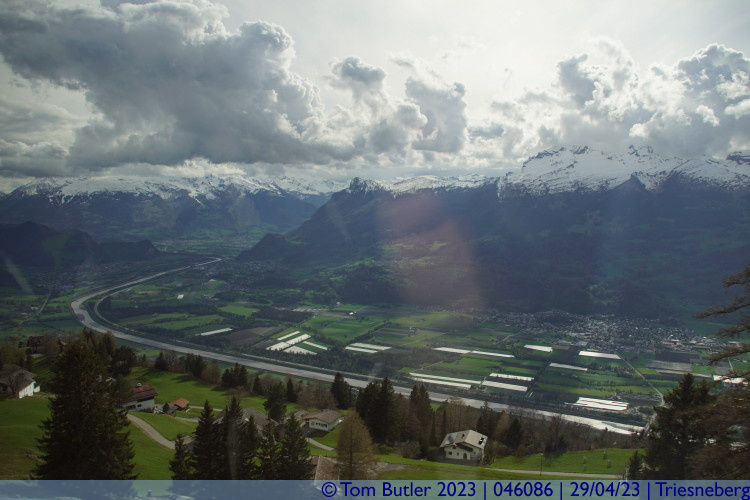 Photo ID: 046086, Rhine Valley and Alviergruppe range, Triesenberg, Liechtenstein