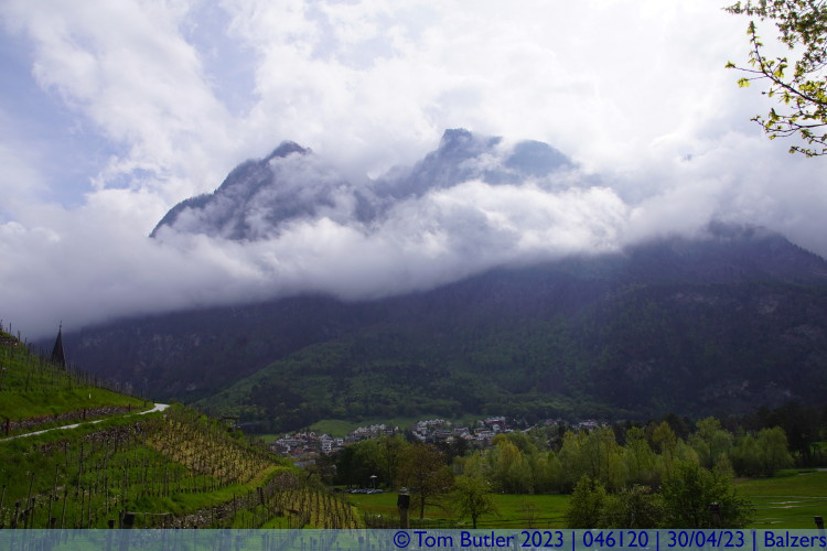 Photo ID: 046120, Shrouded peaks, Balzers, Liechtenstein