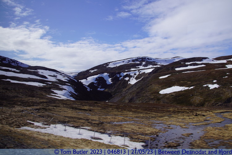 Photo ID: 046813, Mountain peaks, Between Deanodat and Ifjord, Norway