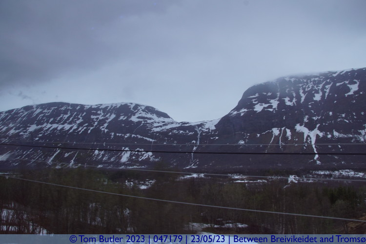 Photo ID: 047179, Mountains by the road to Troms, Between Breivikeidet and Troms, Norway