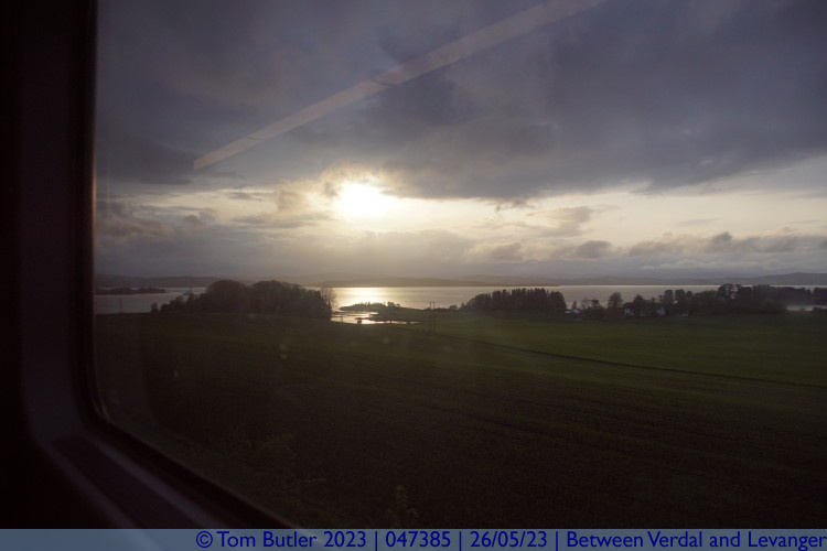 Photo ID: 047385, Sun breaking through the clouds, Between Verdal and Levanger, Norway