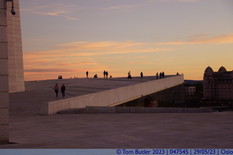 Photo ID: 047545, Waiting for the sun to disappear, Oslo, Norway